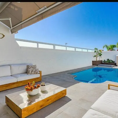 Casa La Perla Holiday home *